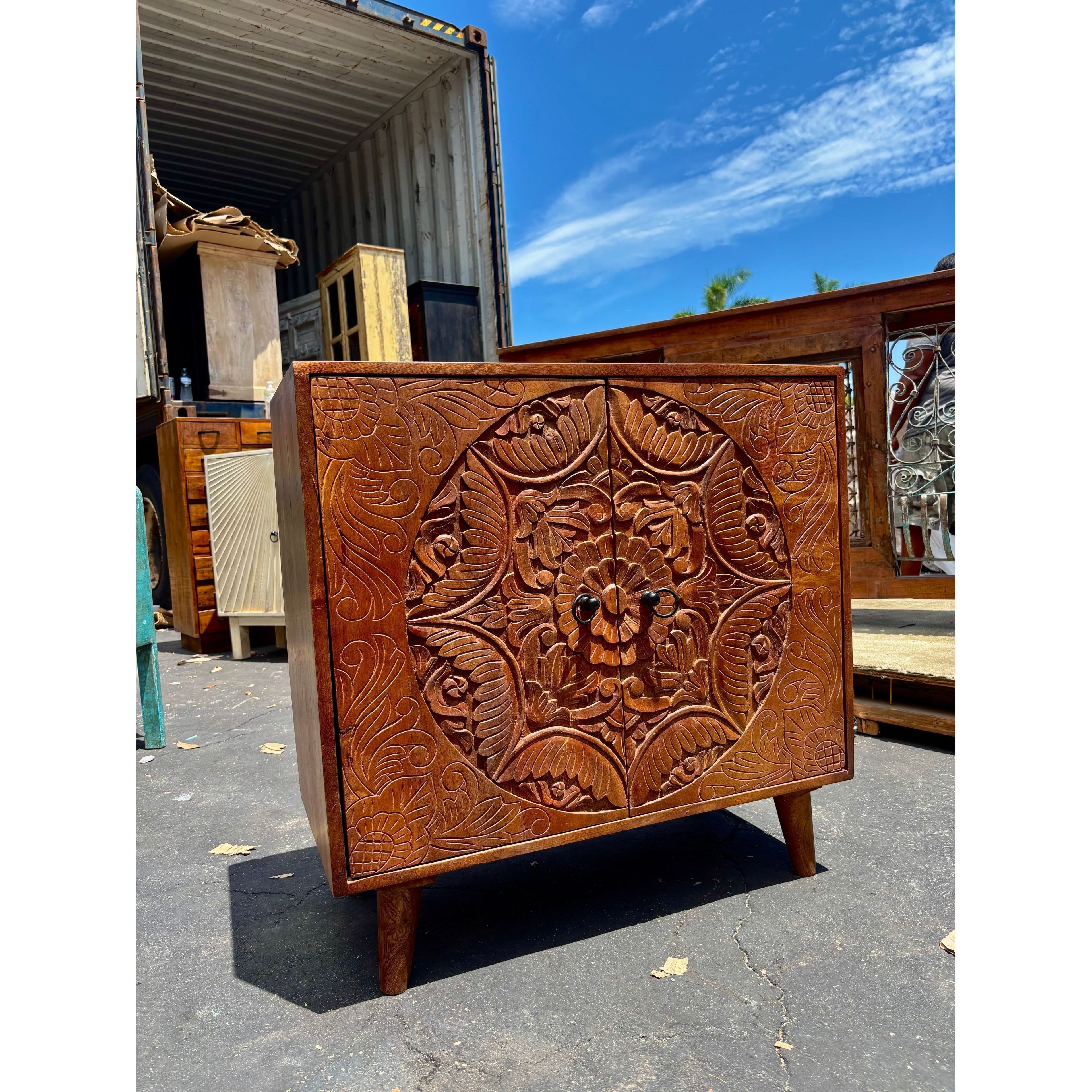 W/D Side Board - 31 x 16 x 31 in India Sourcing