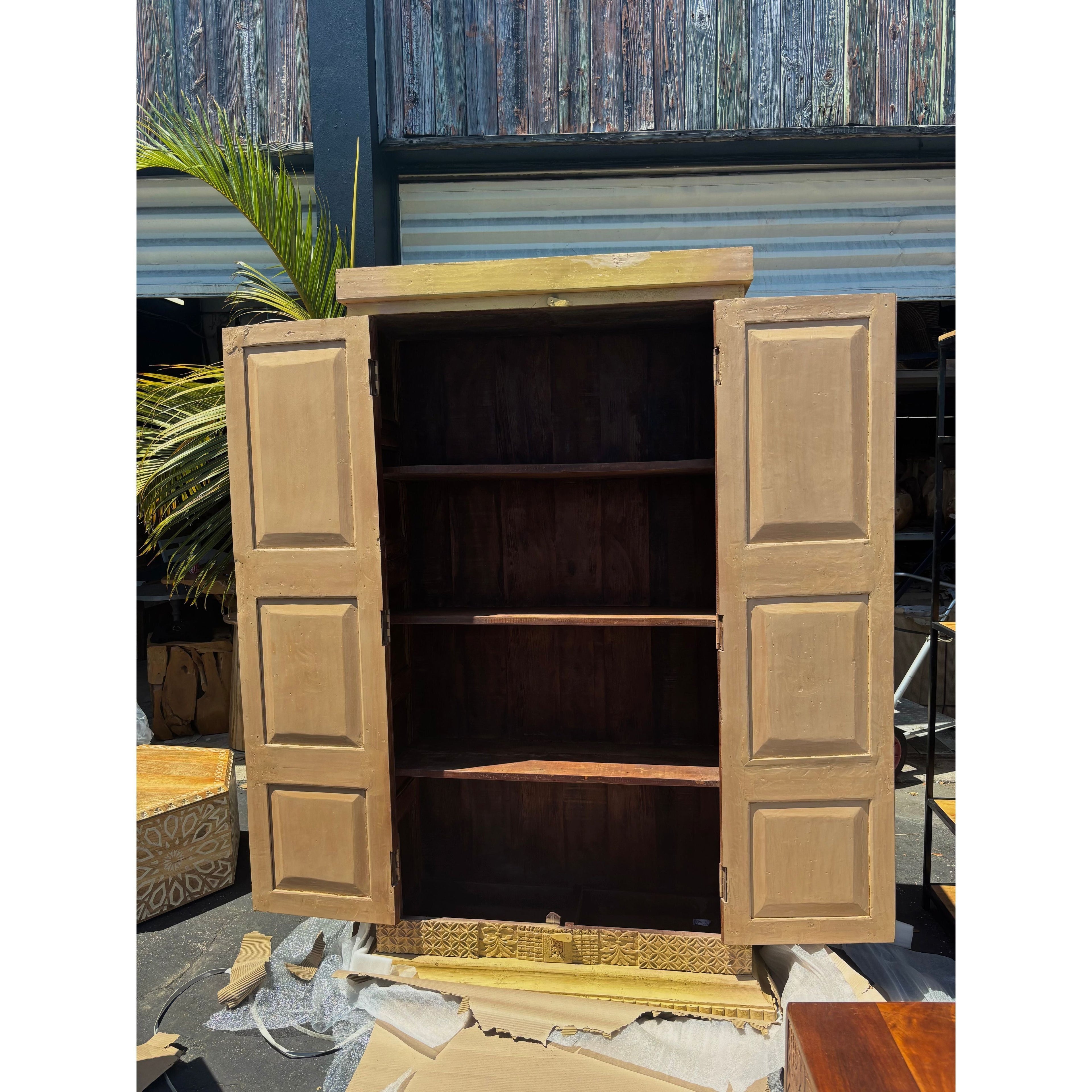 W/D Big Almirah - 49 x 19 x 87 in India Sourcing
