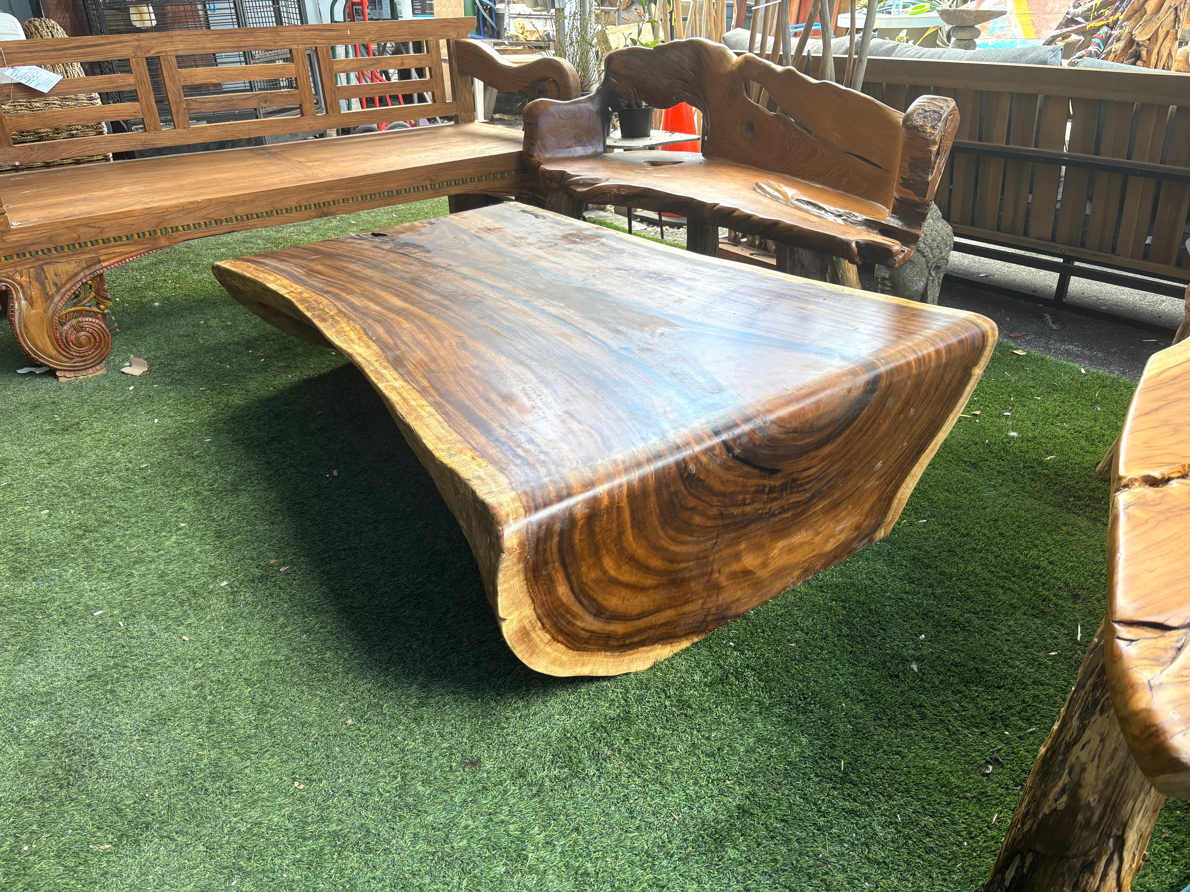SUAR ONE PIECE SOLID COFFEE TABLE (A) Anteak