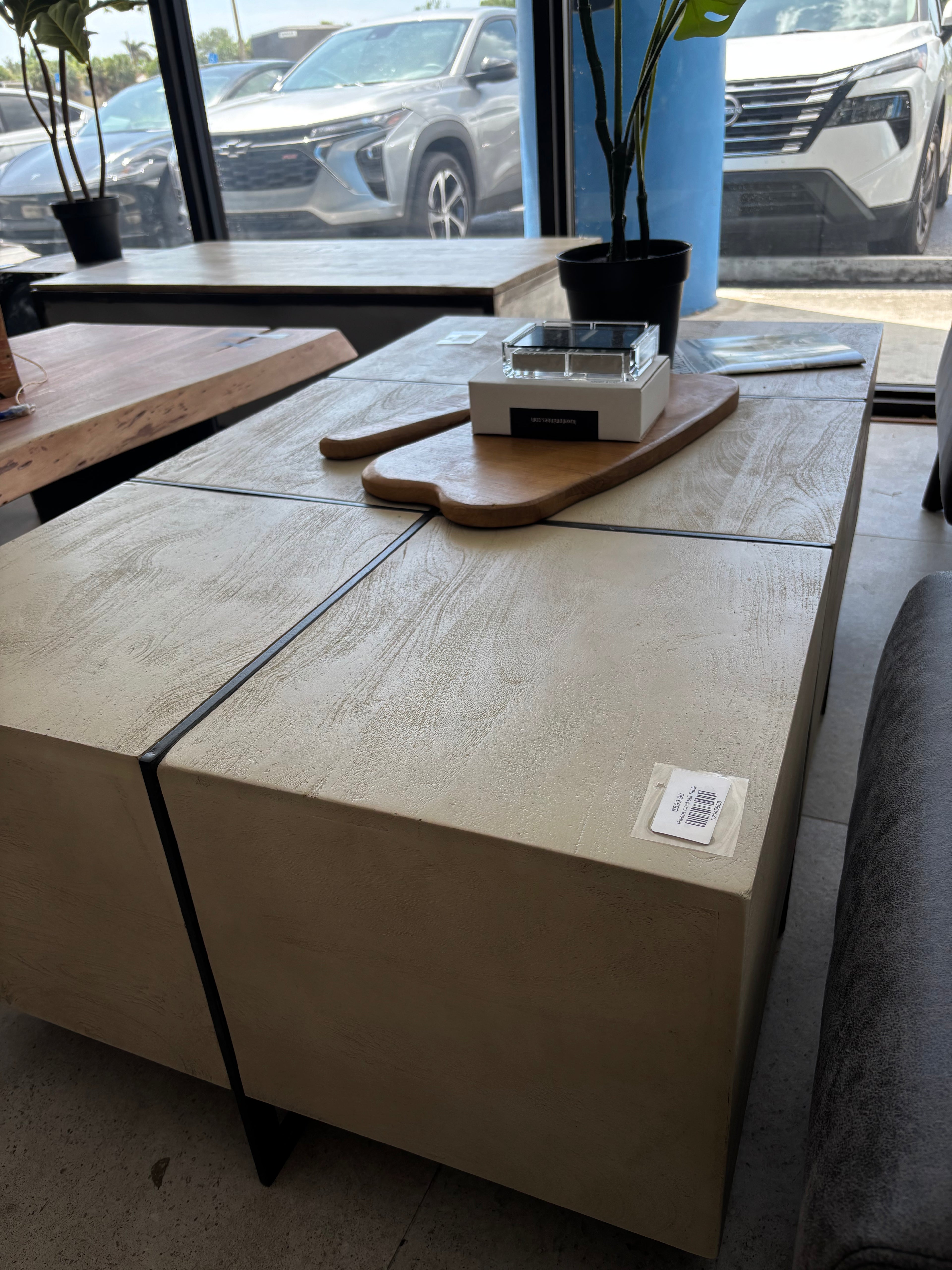 Rivera Cocktail Table crestview