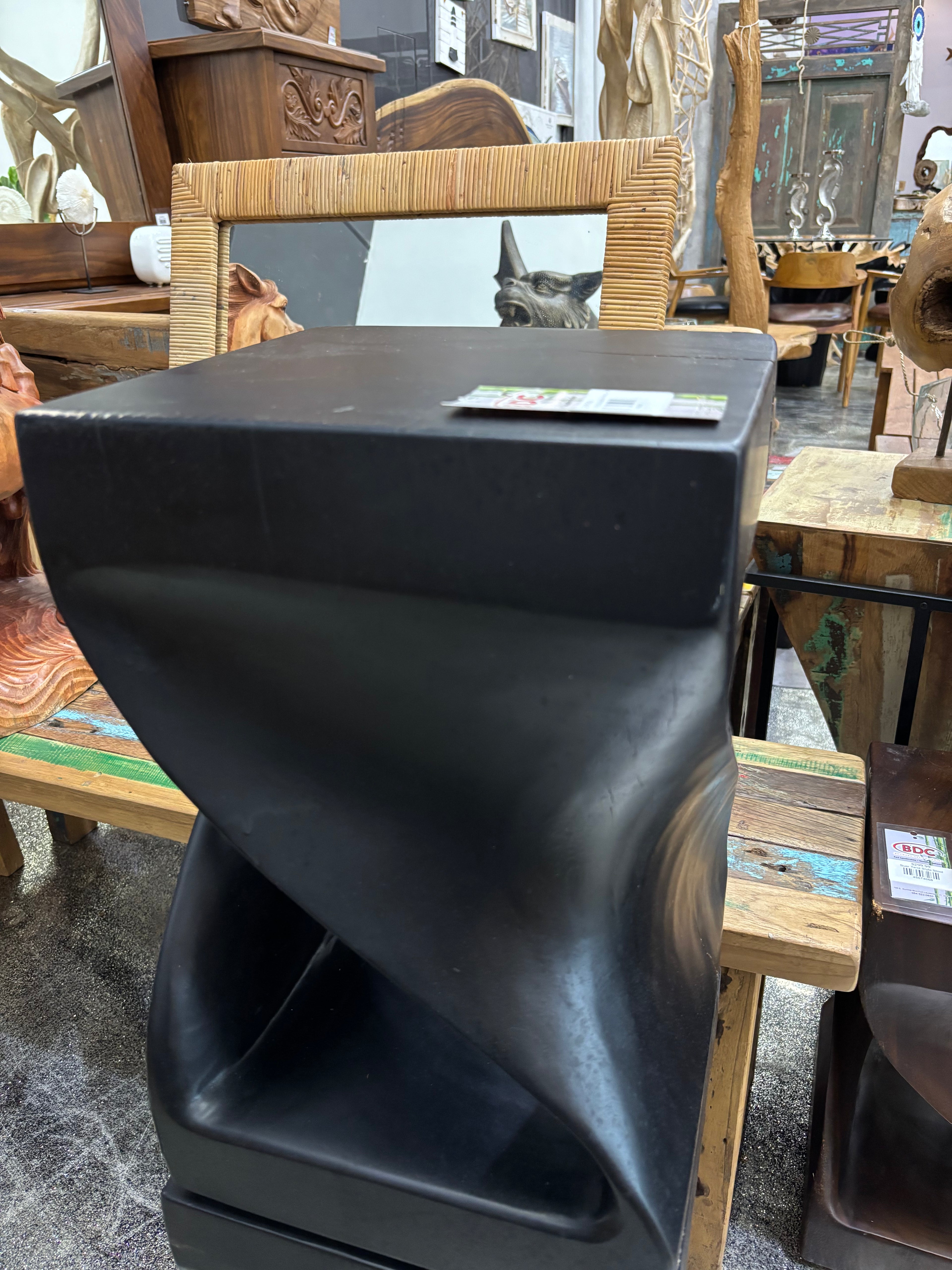 SUAR TWIST STOOL BURN FINISH Anteak