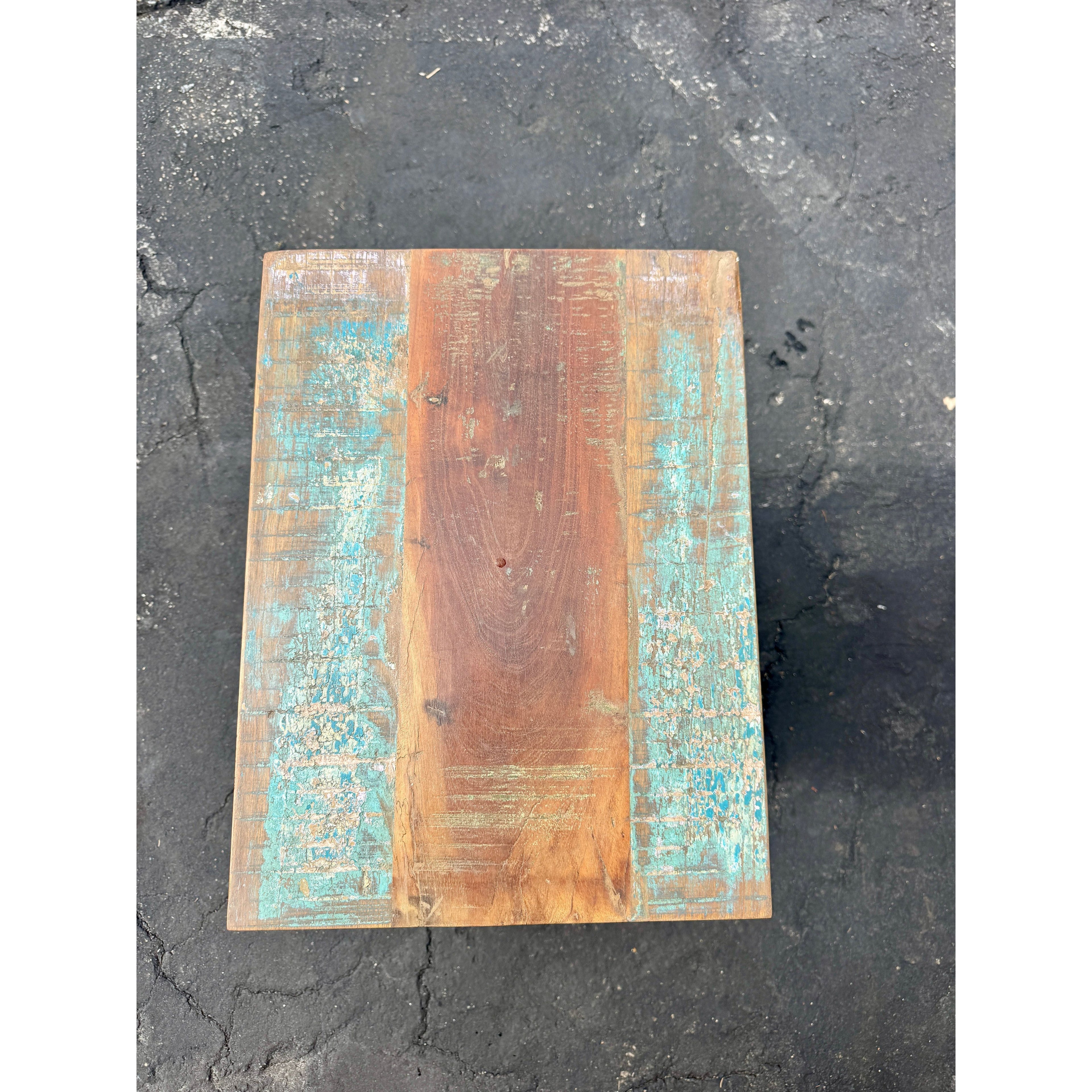 W/D Iron Bed Side - 20 x 15 x 25 in India Sourcing