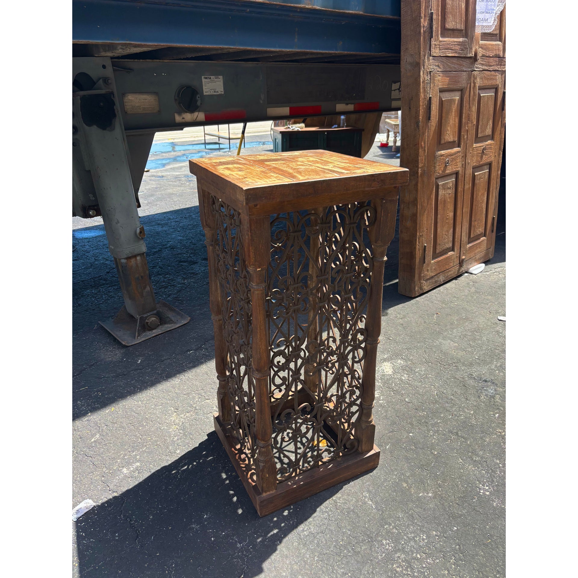 W/D Iron Stool - 16 x 16 x 35 in India Sourcing