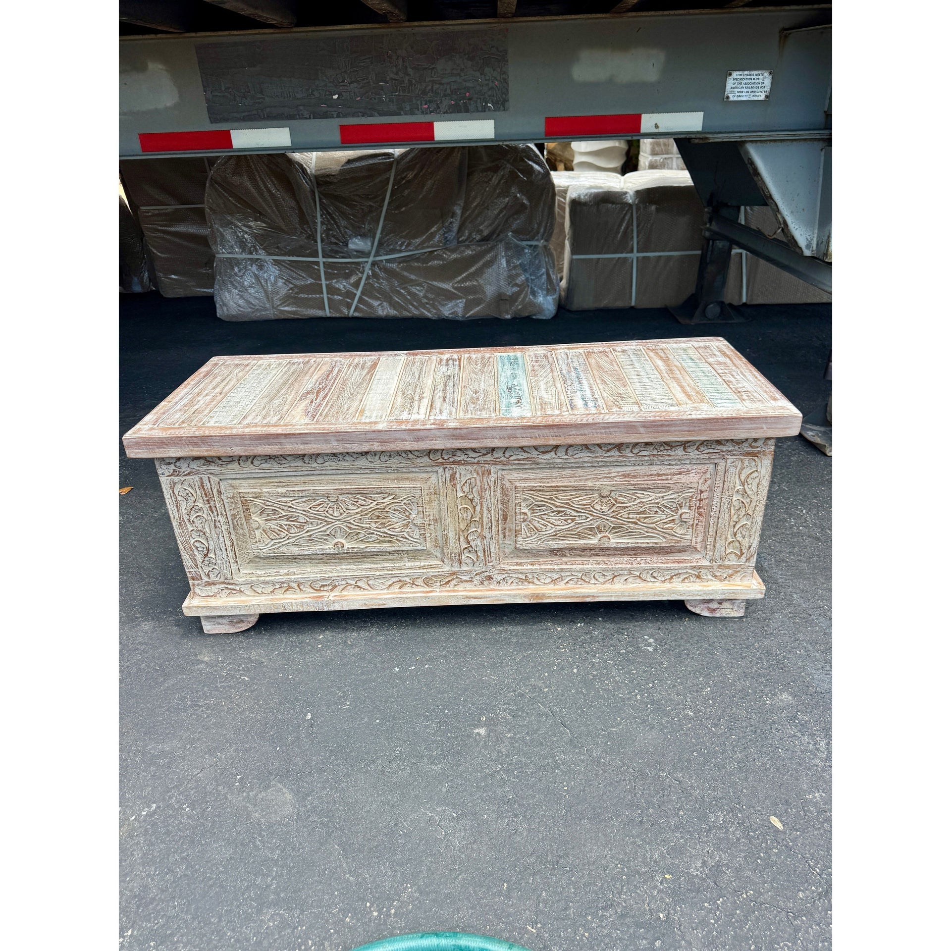 W/D Trunk - 47 x 18 x 18 in India Sourcing