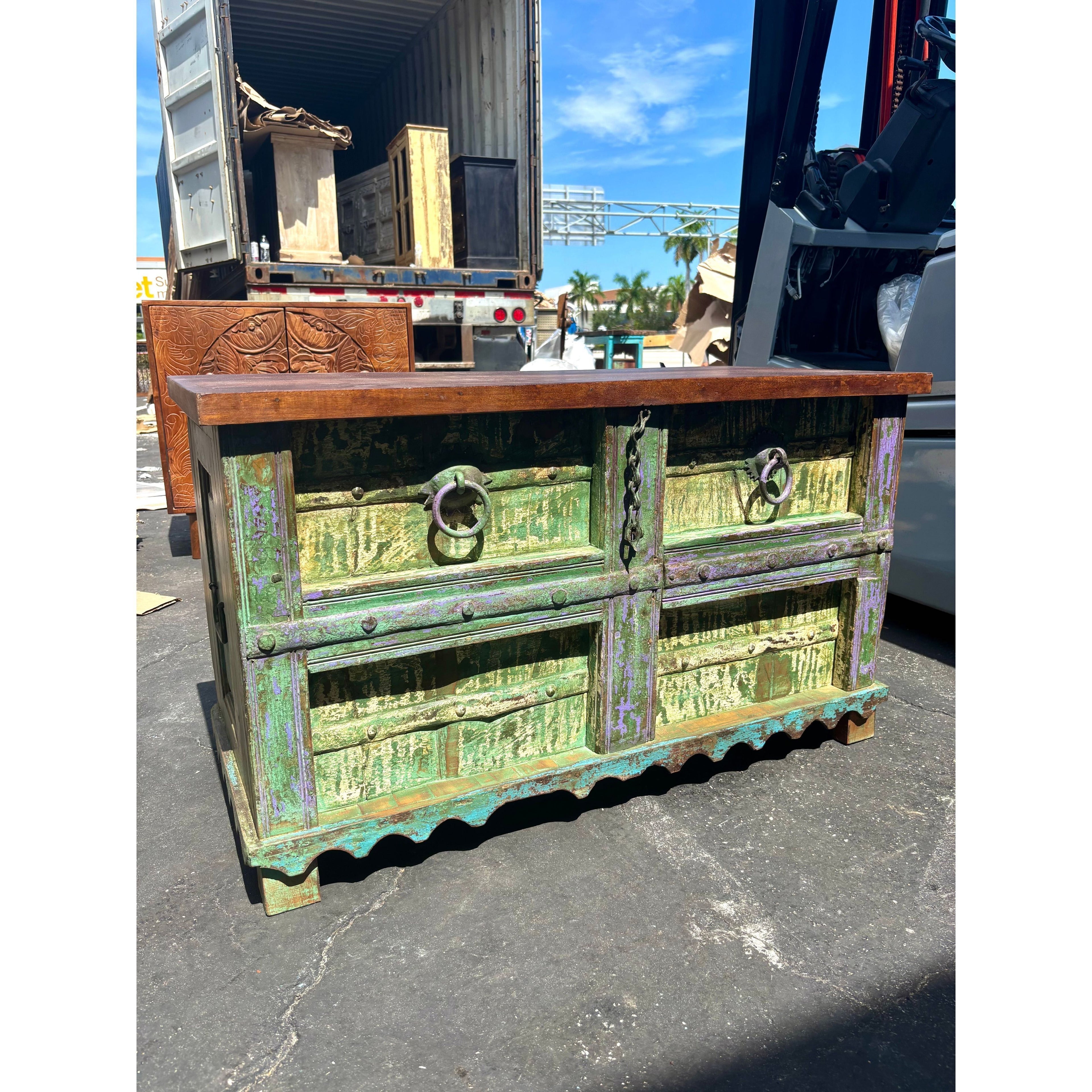 W/D Trunk - 40 x 19 x 24 in India Sourcing
