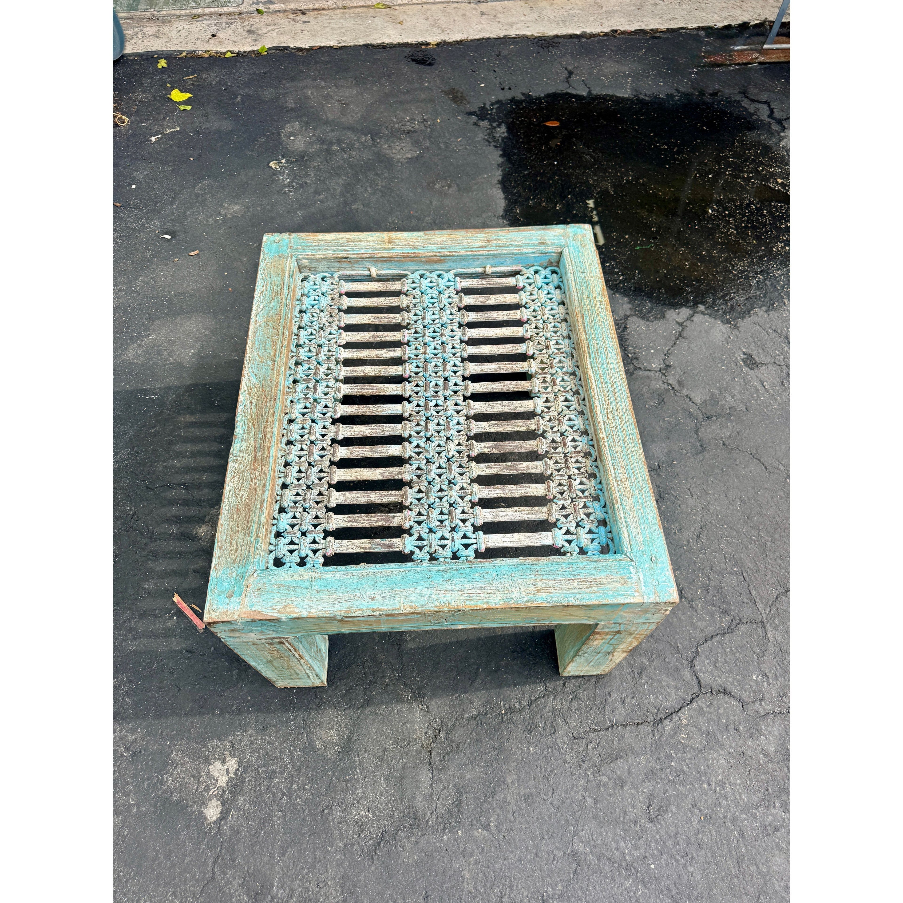 W/D Iron Coffee Table - 31 x 26 x 18 in India Sourcing