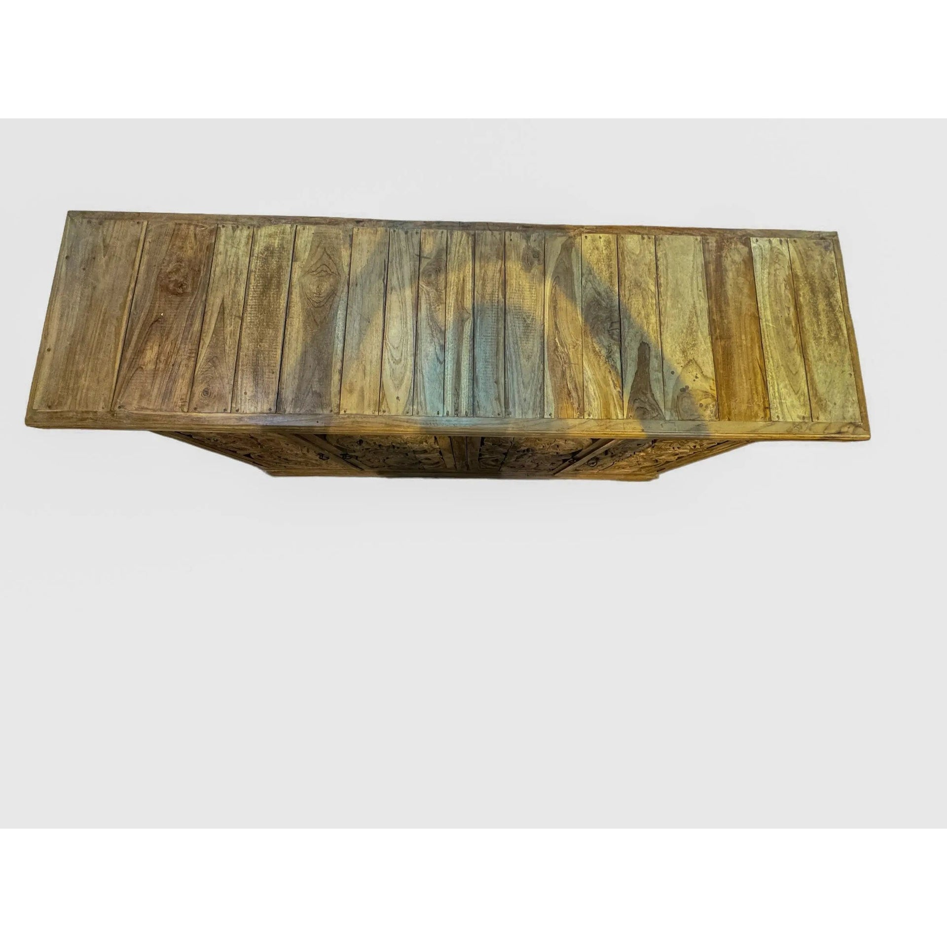 Buffett Carving (Natural) Broward Design Center
