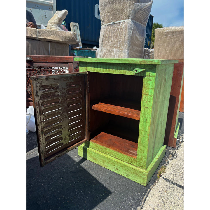 W/D  Iron Bed Side - 18 x 13 x 24 in India Sourcing