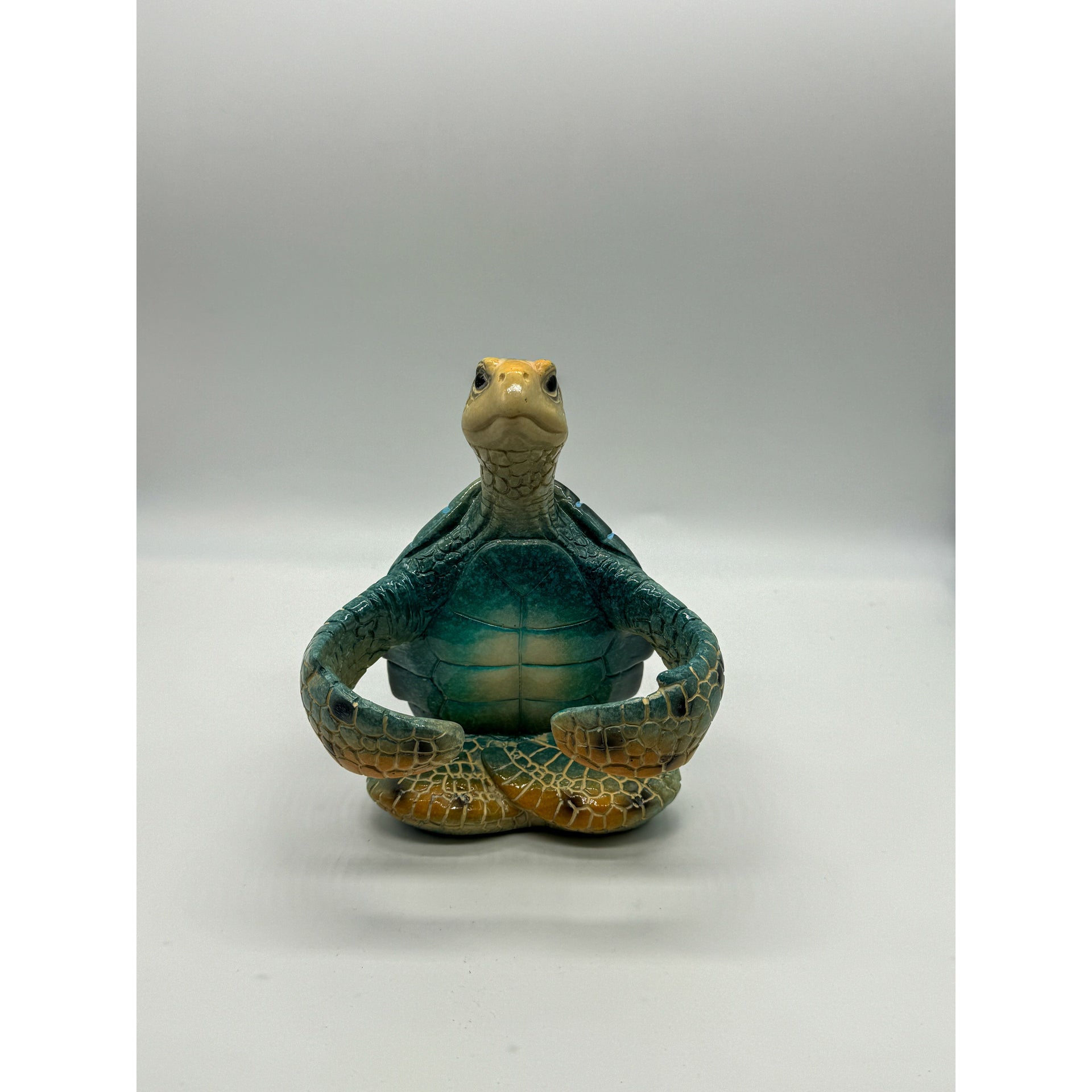 Turtle Salt & Pepper Shaker (Blue) Broward Design Center