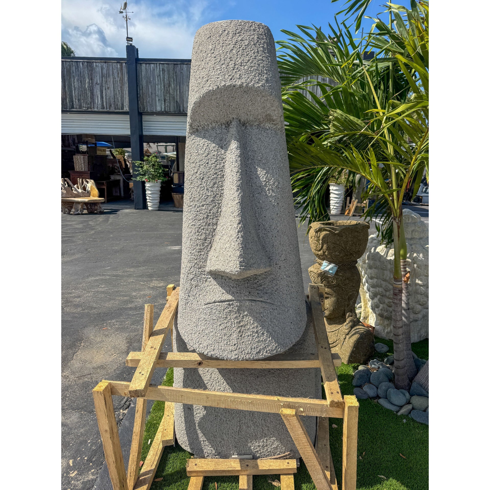 Easther island large with pot on top grey color – Fiber Concrete Indonesia Sourcing