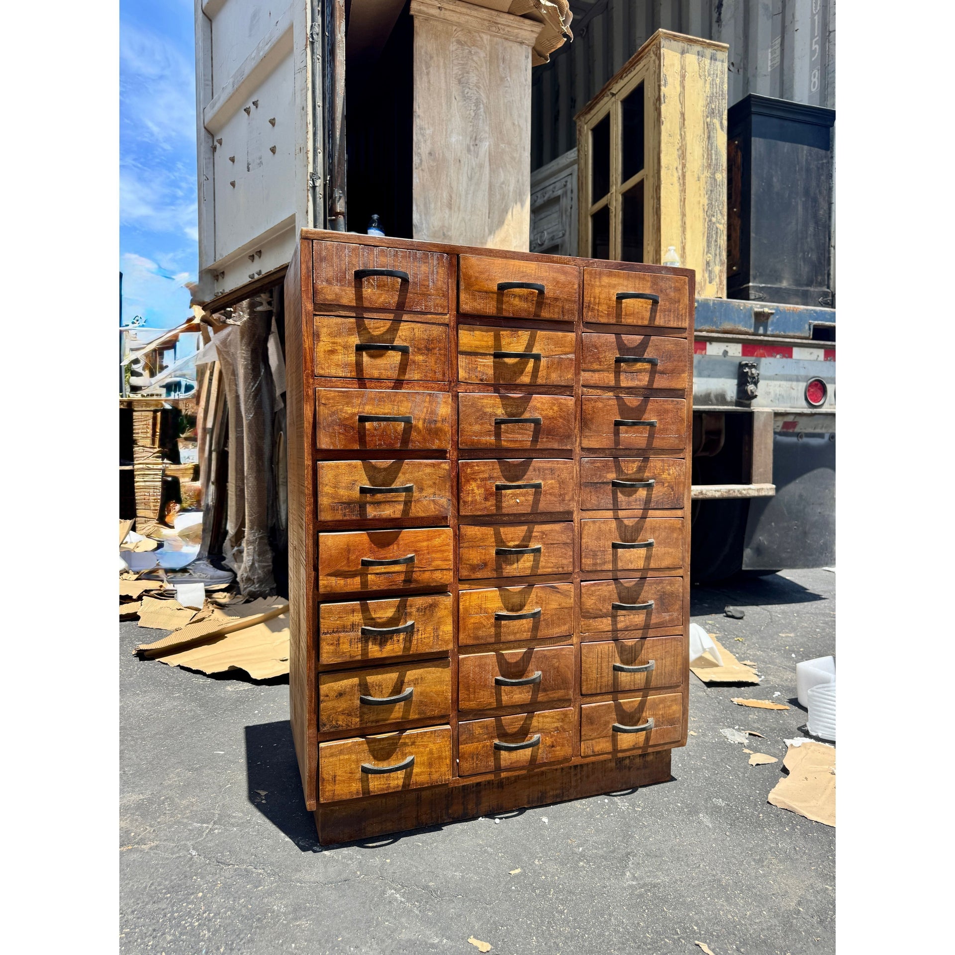 W/D Drawer Chest - 31 x 17 x 43 in India Sourcing