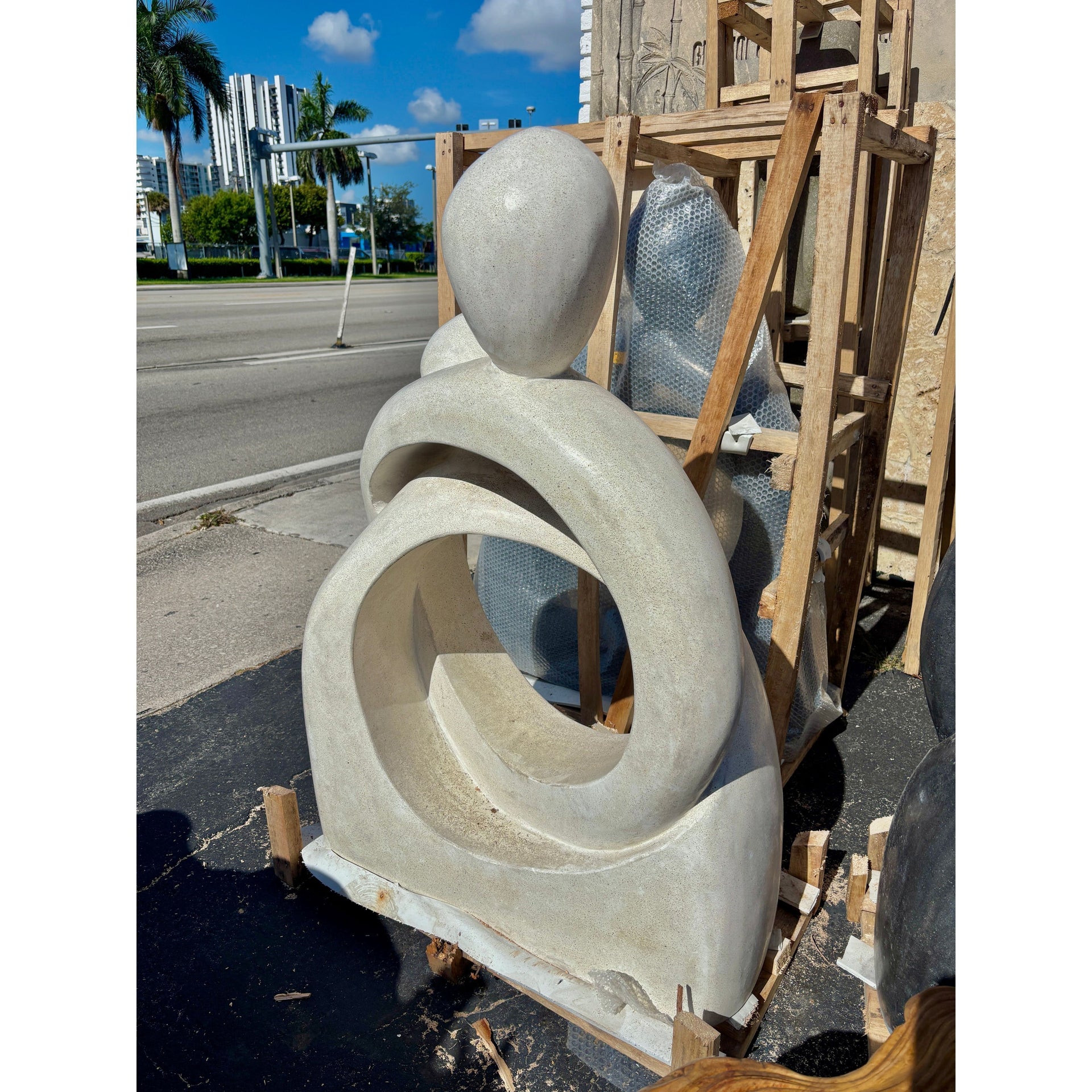 Eternal Embrace Statue with stand White – Terazzo Indonesia Sourcing
