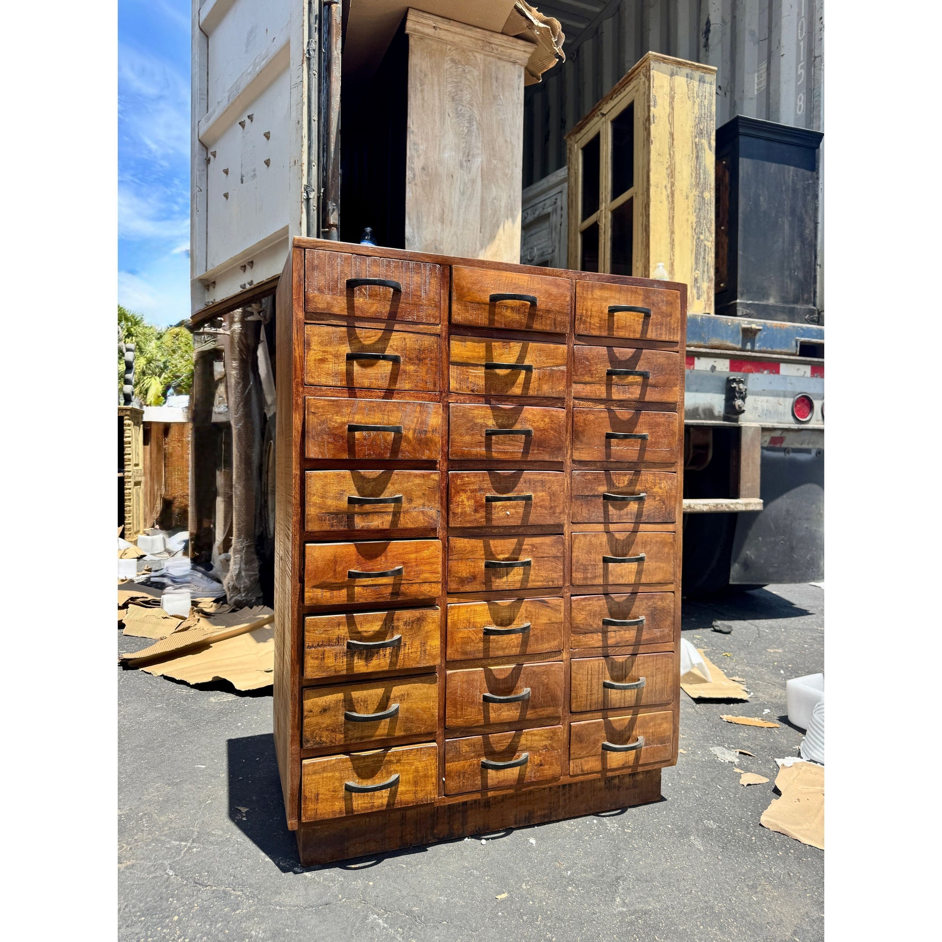 W/D Drawer Chest - 31 x 17 x 43 in India Sourcing