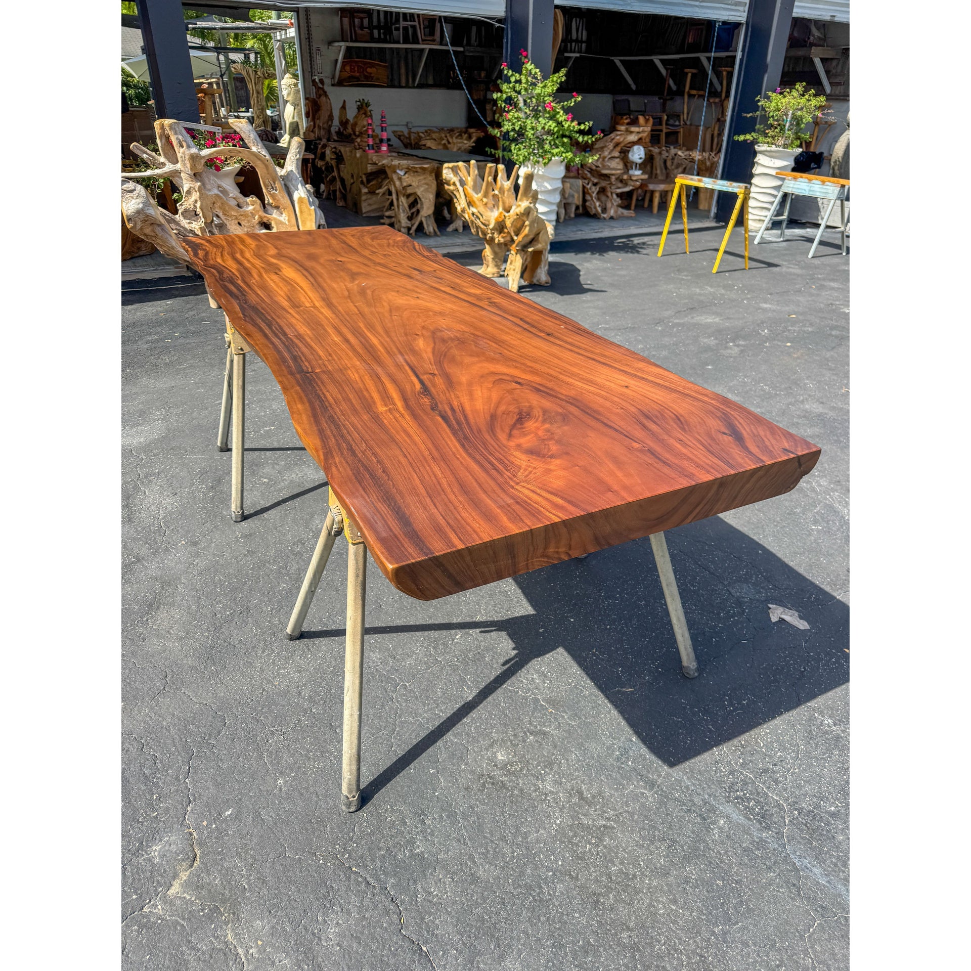 SUAR DINING TABLE (D) Anteak