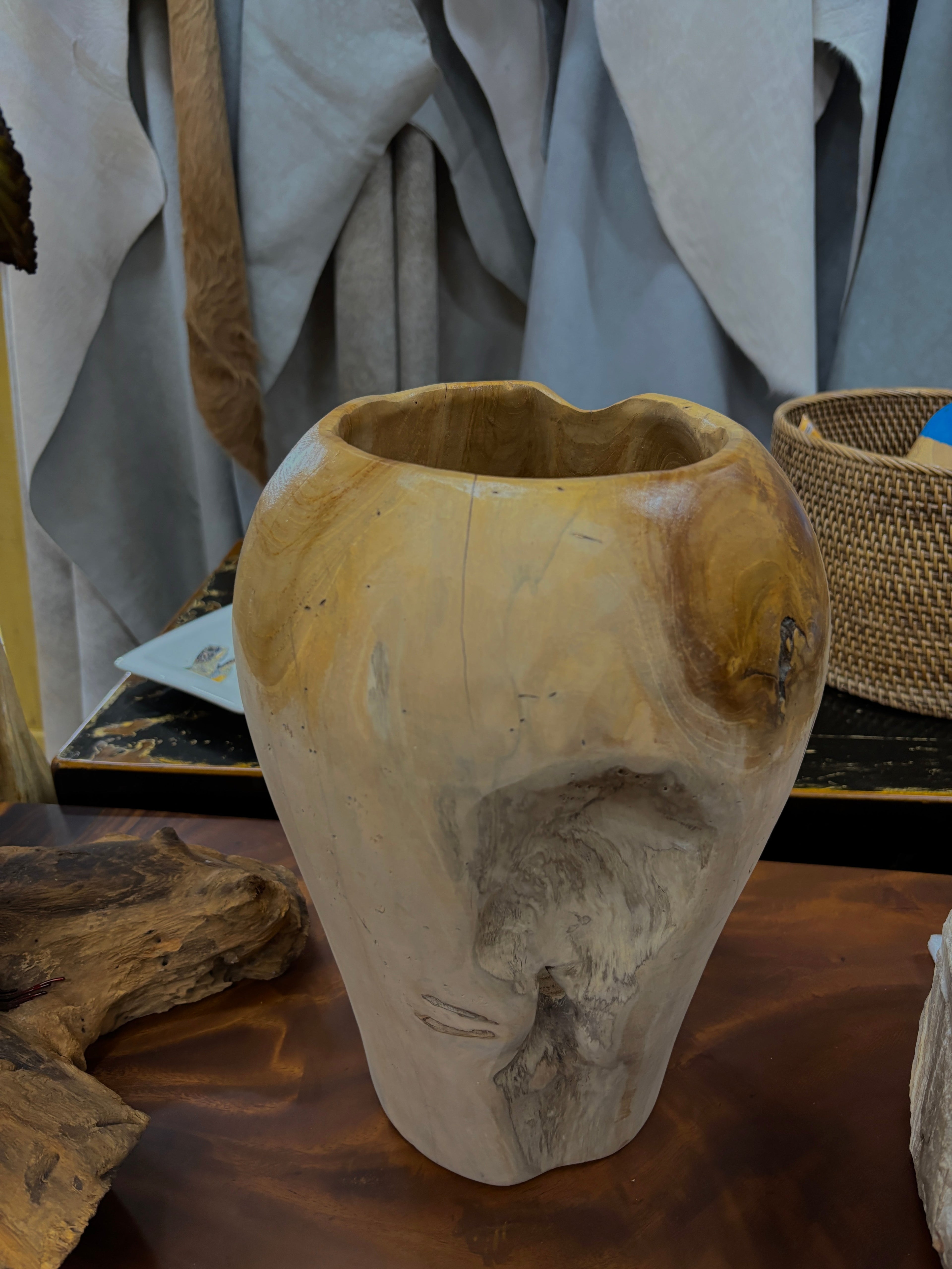 Teak Erosion Vase Anteak