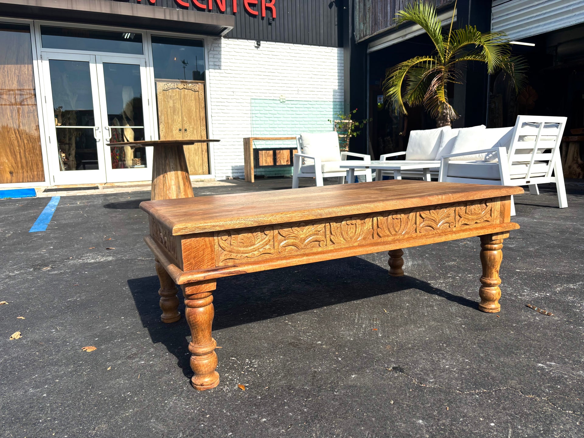 W/D Coffee Table - 47 x 28 x 18 in India Sourcing