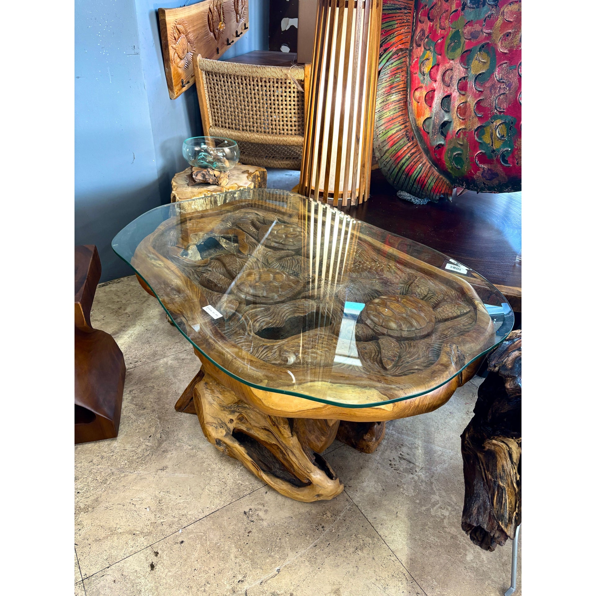 Coffee Table Glass with Turtle Carving – Teak Wood Indonesia Sourcing
