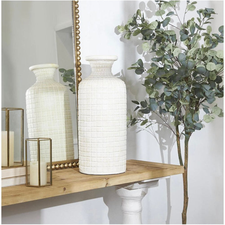 Cream Textured Vase UMA