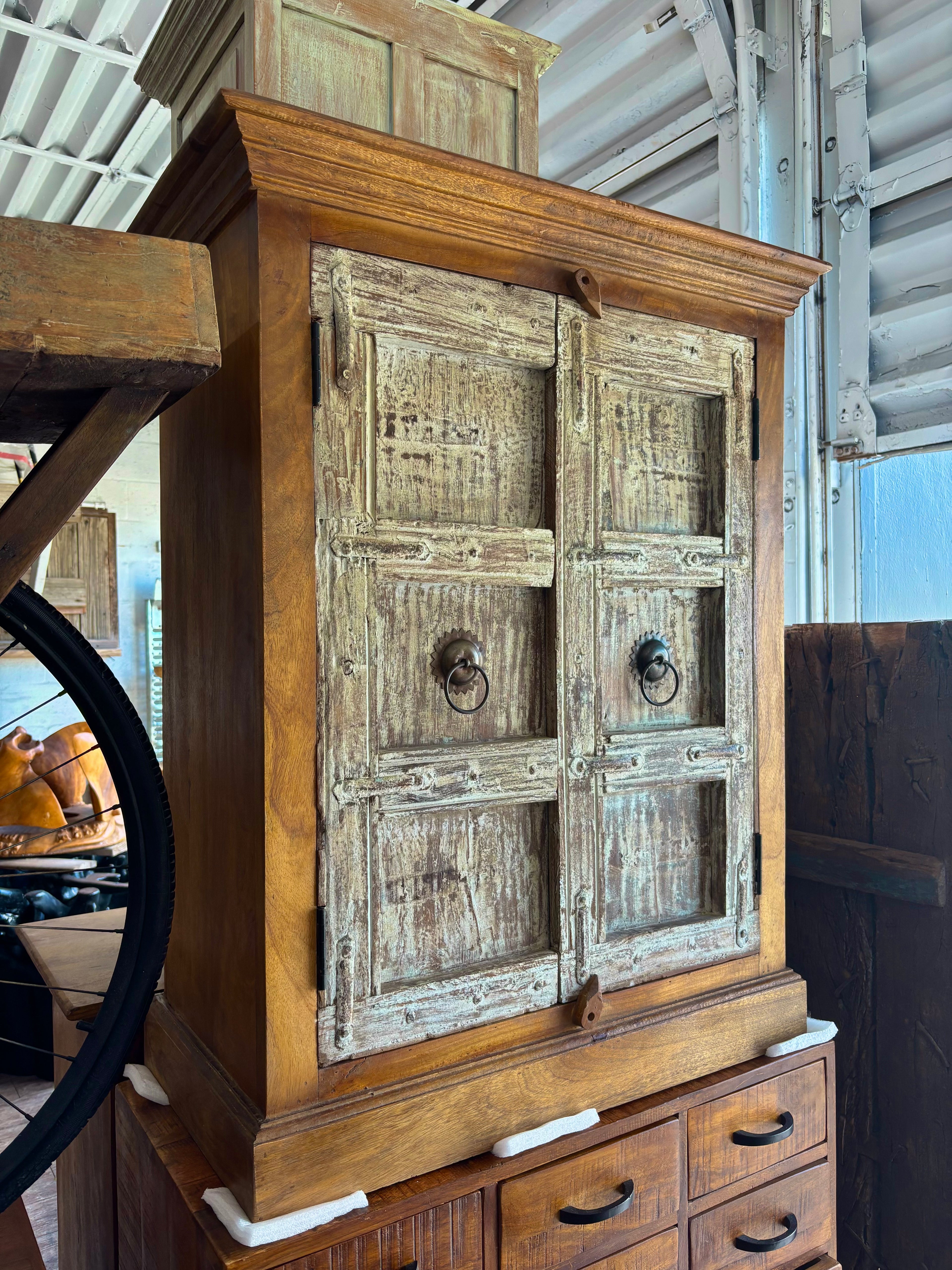 W/D Cabinet - 31 x 16 x 39 in India Sourcing