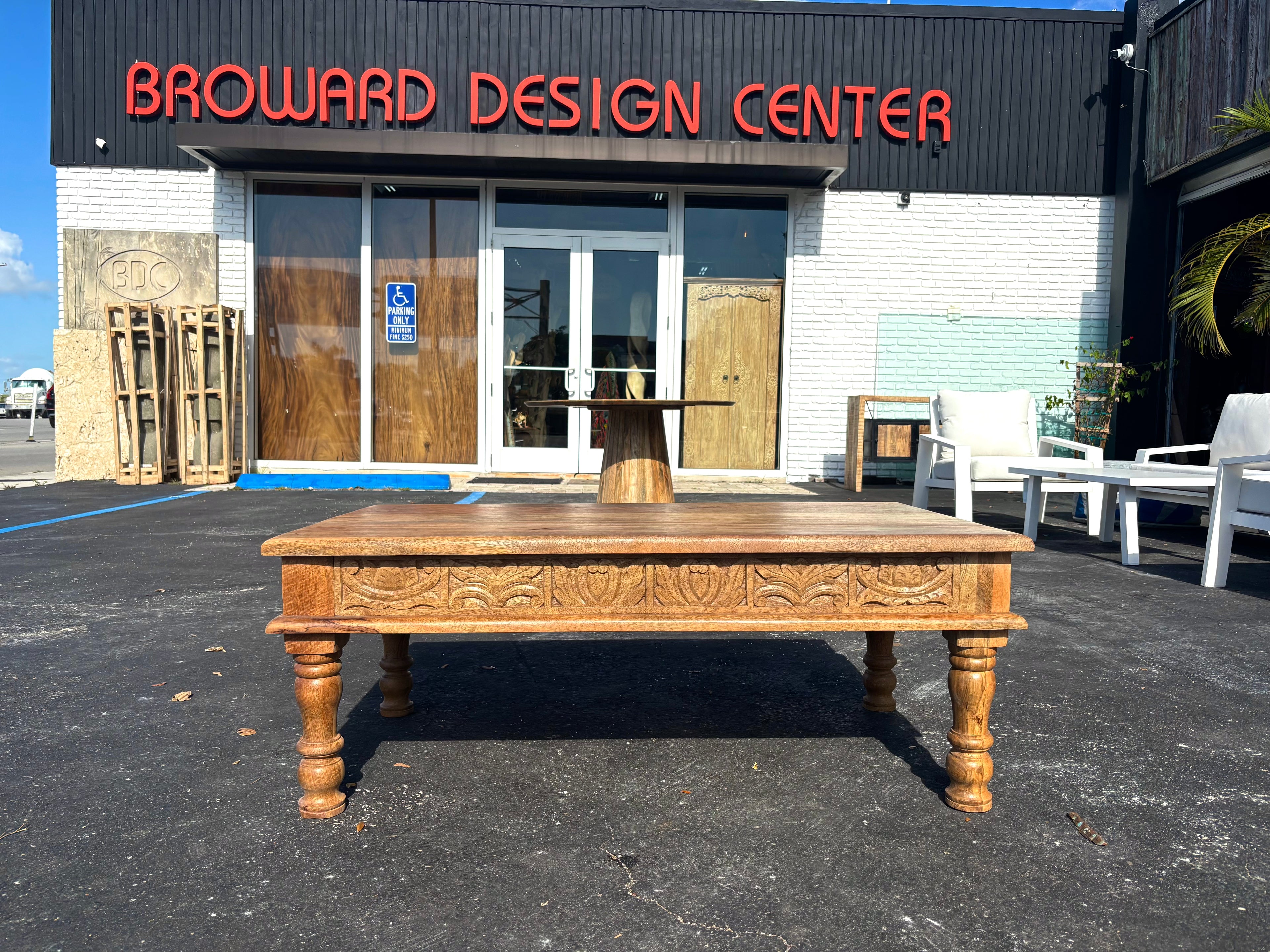 W/D Coffee Table - 47 x 28 x 18 in India Sourcing