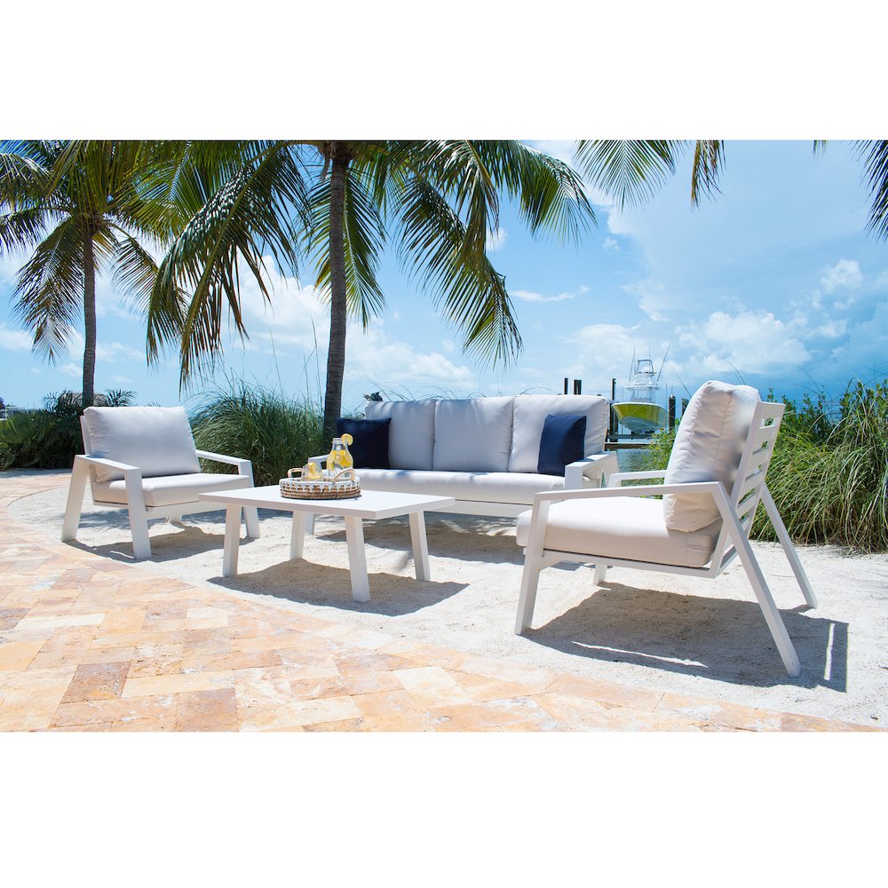 Panama Jack Mykonos 4 Pc Seating Set w/outdoor off-white fabric Pelican reef